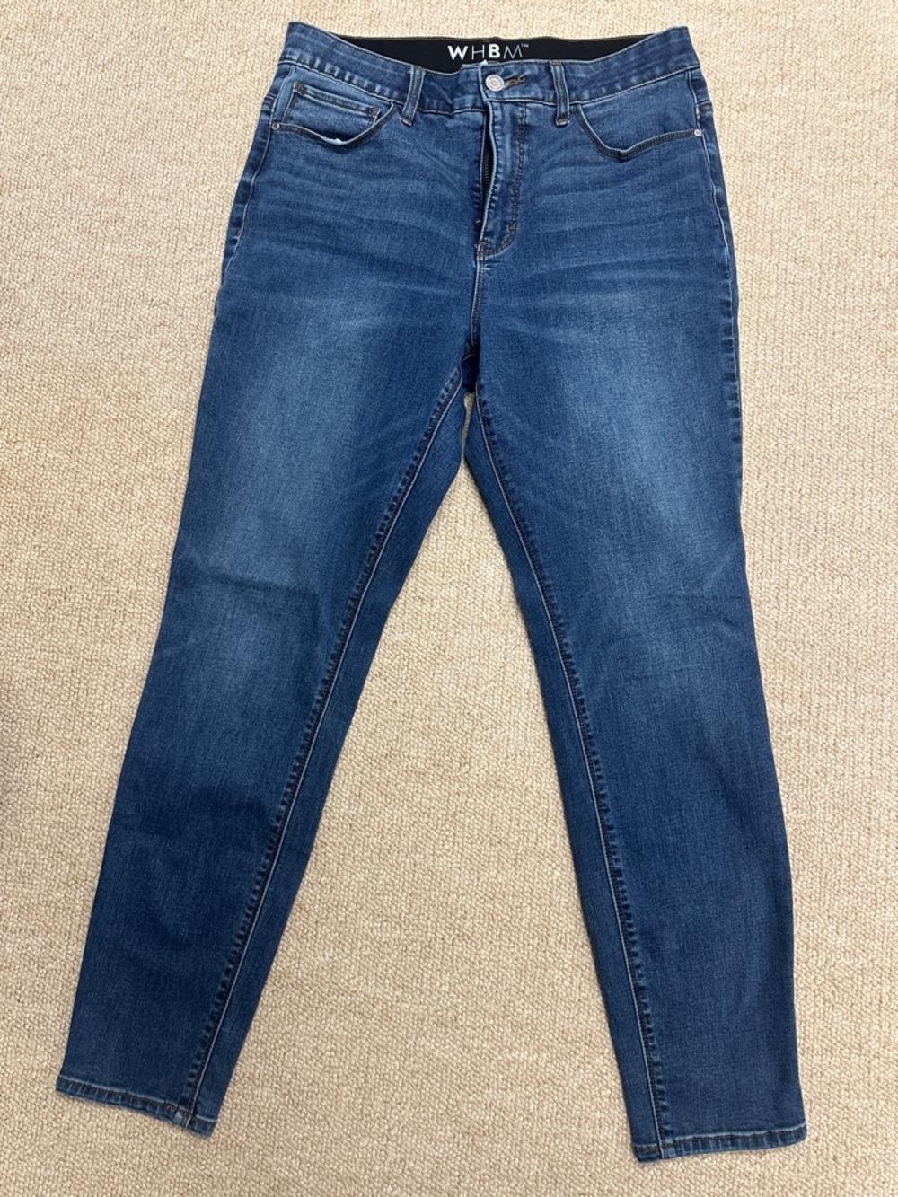 White House Black Market Women’s Skinny Jeans in Medium/Dark Blue Wash size 10S